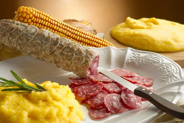 How to Craft an Authentic Italian Polenta with a Modern Twist?